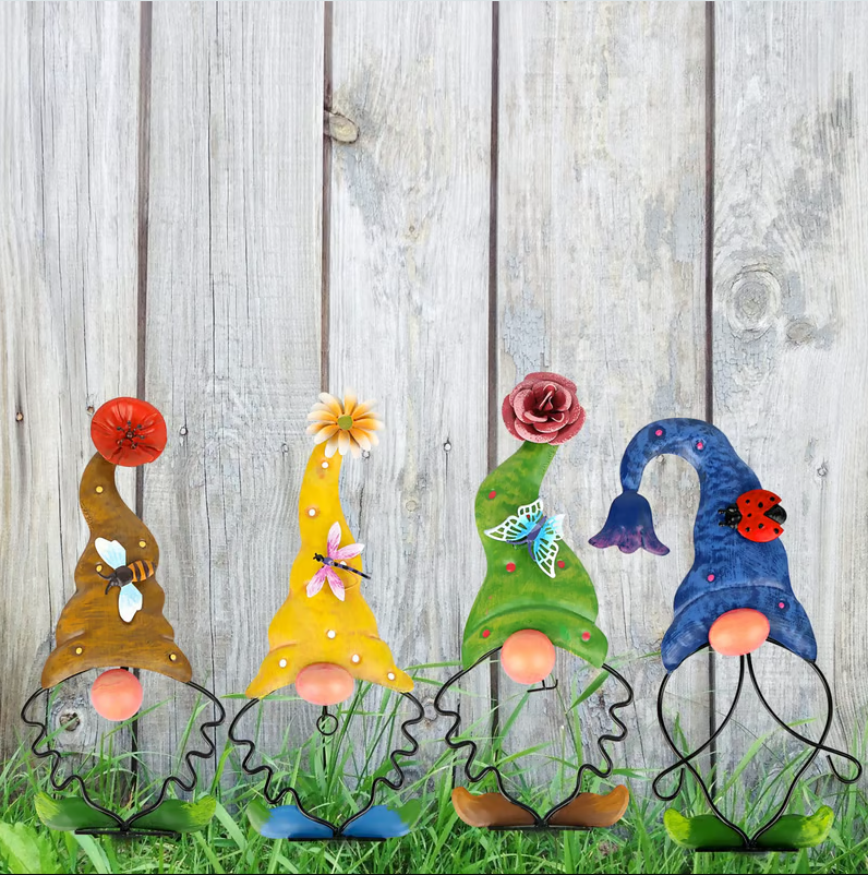 🔥Gnome Set of 4 Yard Stakes